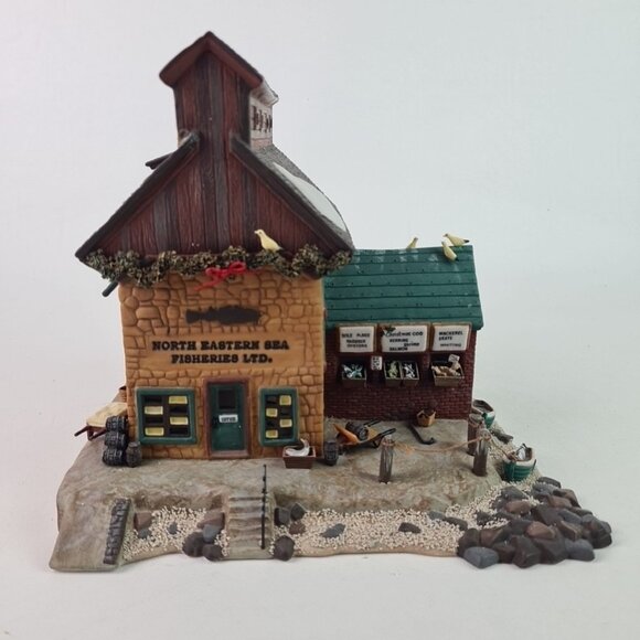Dept 56 North Eastern Sea Fisheries LTD Dickens Village Lighted House 58316 - Picture 3 of 11